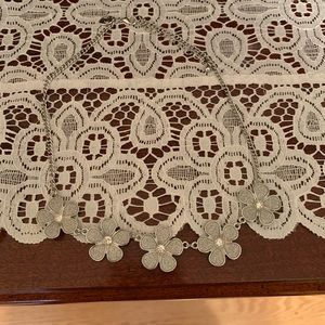 Pretty Charming Charlie Flower Collar Necklace